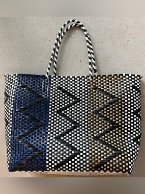 💙Handwoven Recycled Plastic Mexican Tote Bag/Eco-Friendly Beach Market Bag.